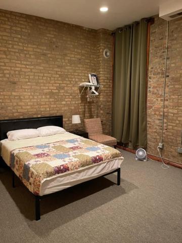 Hotel Bnb 2 Chicago Exterior photo